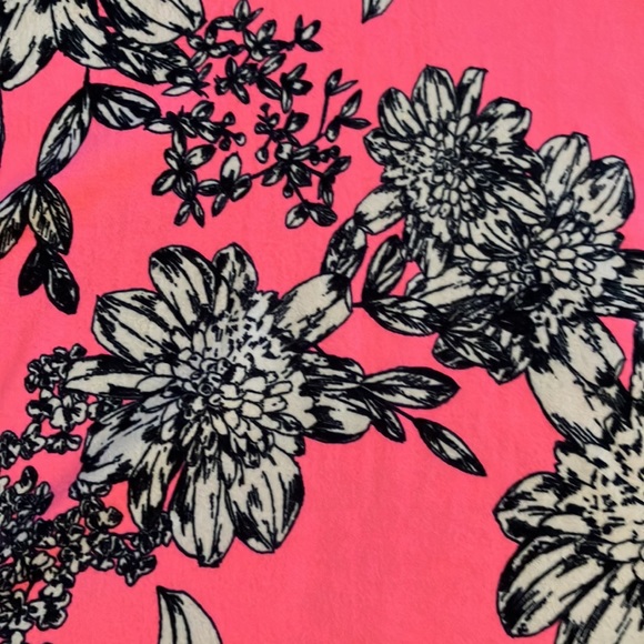 Simply Obsessed Tunic Top - Picture 5 of 5